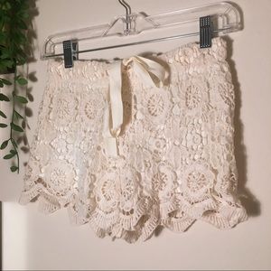 TILLYS Crochet Lace Shorts | Extra Small